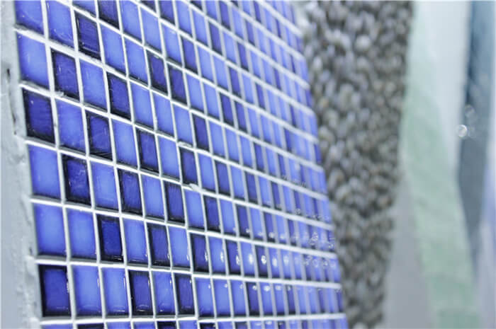 Bluwhale Tile 25x25mm fambe blue blend ceramic mosaic pool tiles.jpg