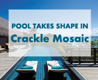 Uma incrível Resort Hotel Piscina toma forma em Crackle Mosaics-Crackle mosaicos, Azulejos da piscina do resort, Azulejos da piscina do hotel